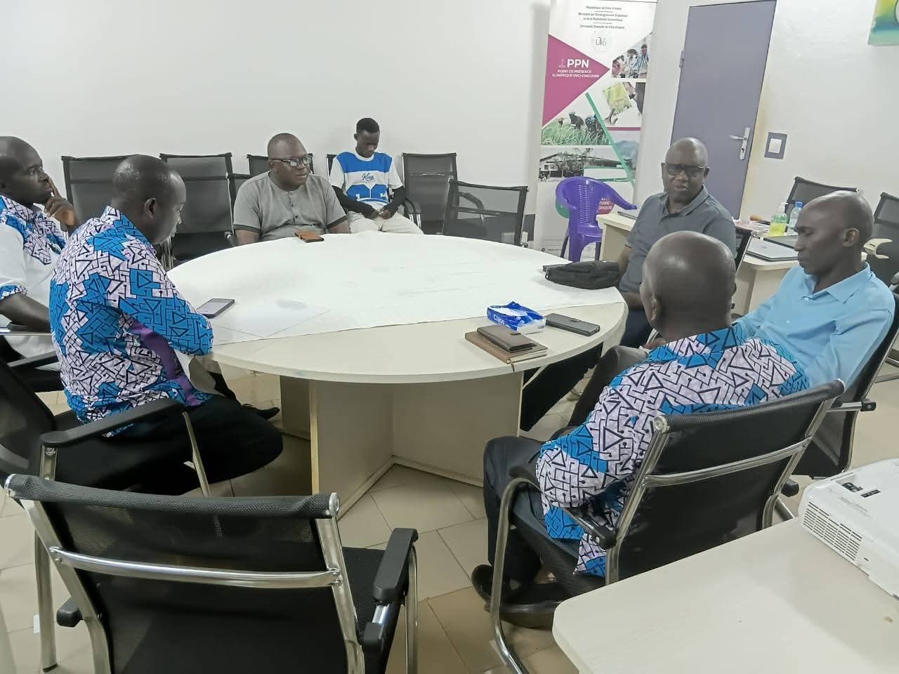 Rencontre du Président de l'UVCI avec la Société IMAKO au PPN-Dingouin